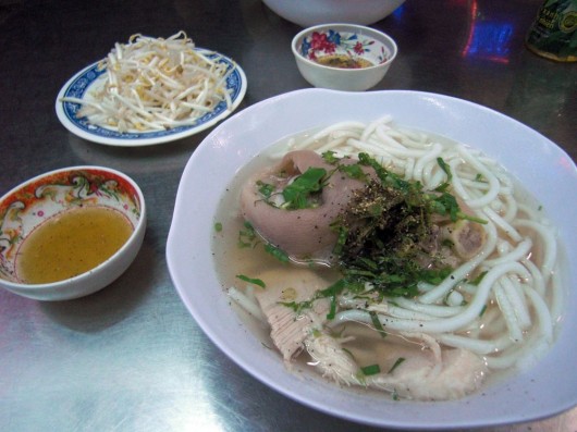 Pork feet noodles (Bánh canh giò heo)